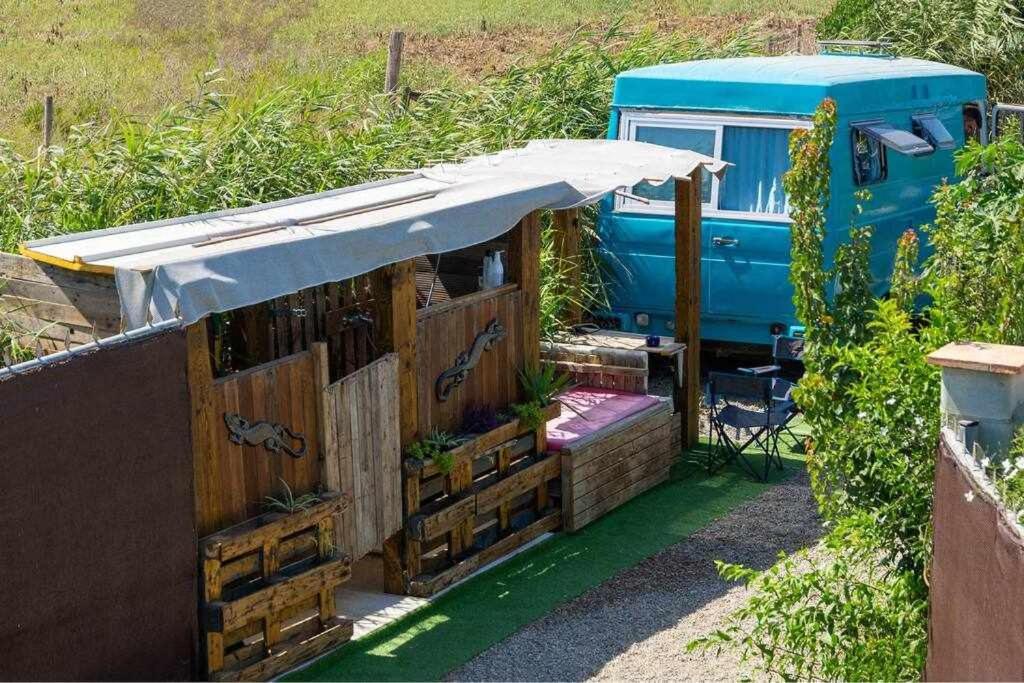 Jabuti Autocaravana Con Porche Y Aparcamiento 加的斯 外观 照片